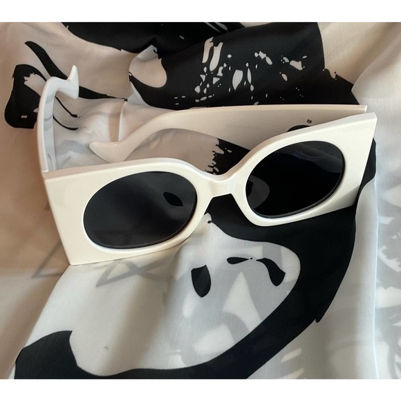 Square oversized frame sunglasses - Picture 4 of 10